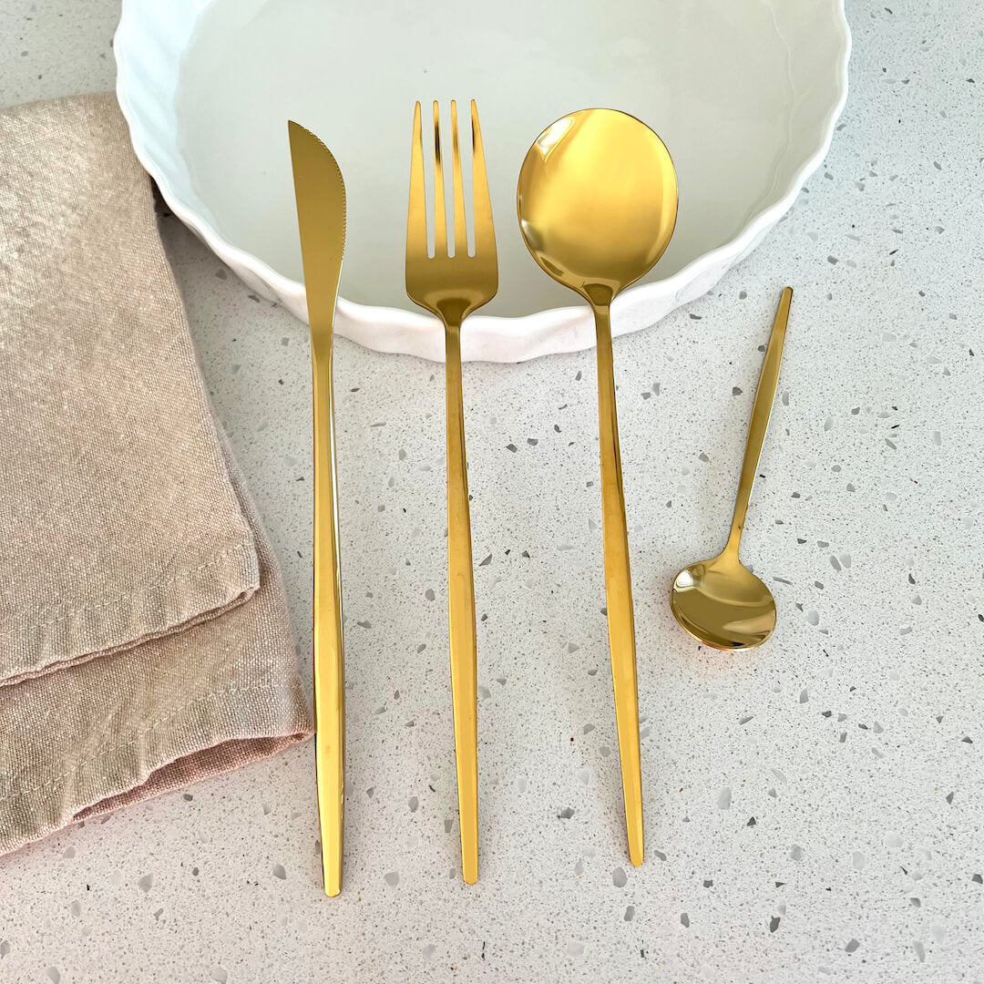 Minimalist Gold Flatware Set 24 Pieces