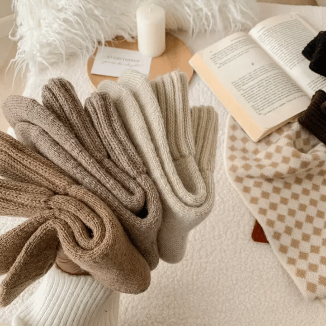 Celeste Knitted Cashmere Socks - 5 Pairs