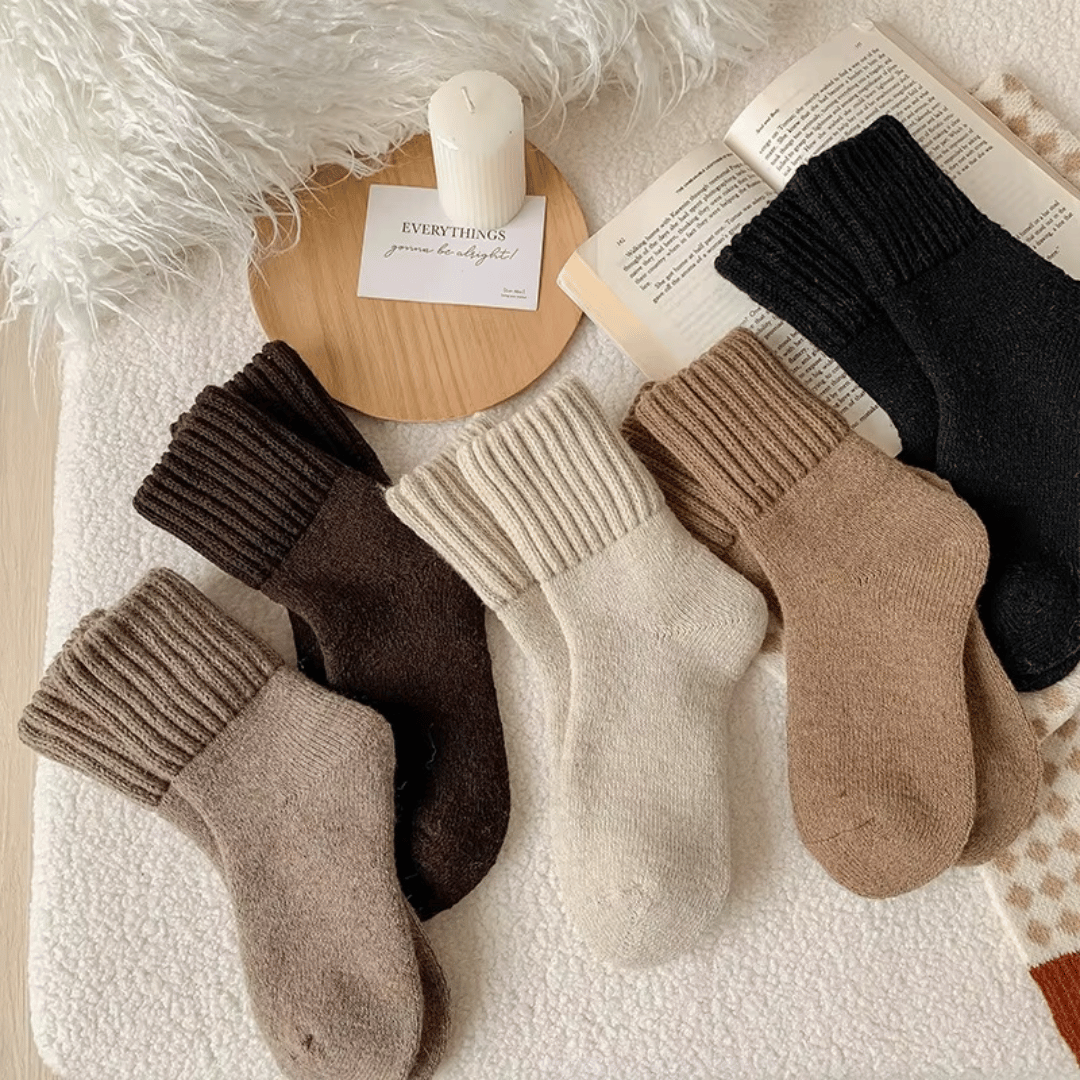 Celeste Knitted Cashmere Socks - 5 Pairs