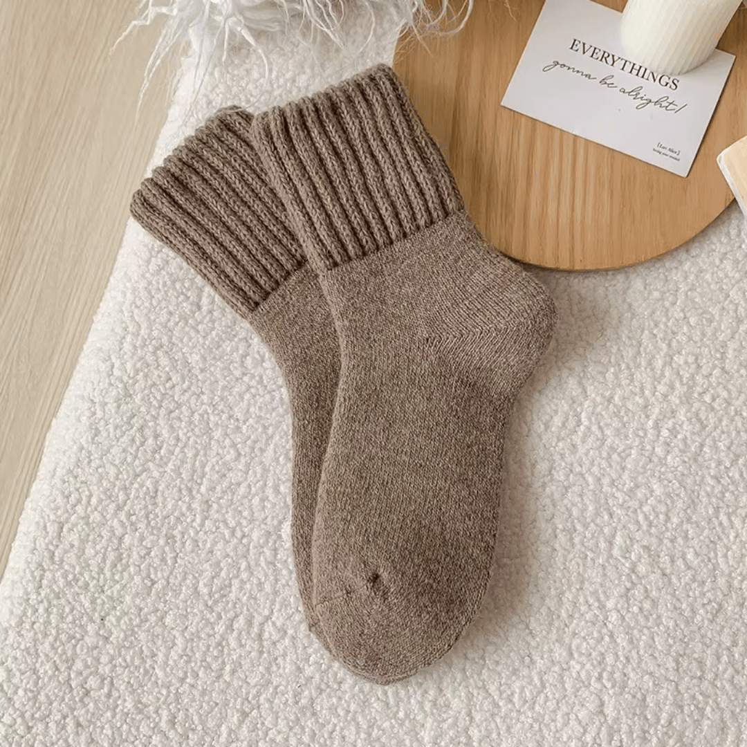 Celeste Knitted Cashmere Socks - 5 Pairs