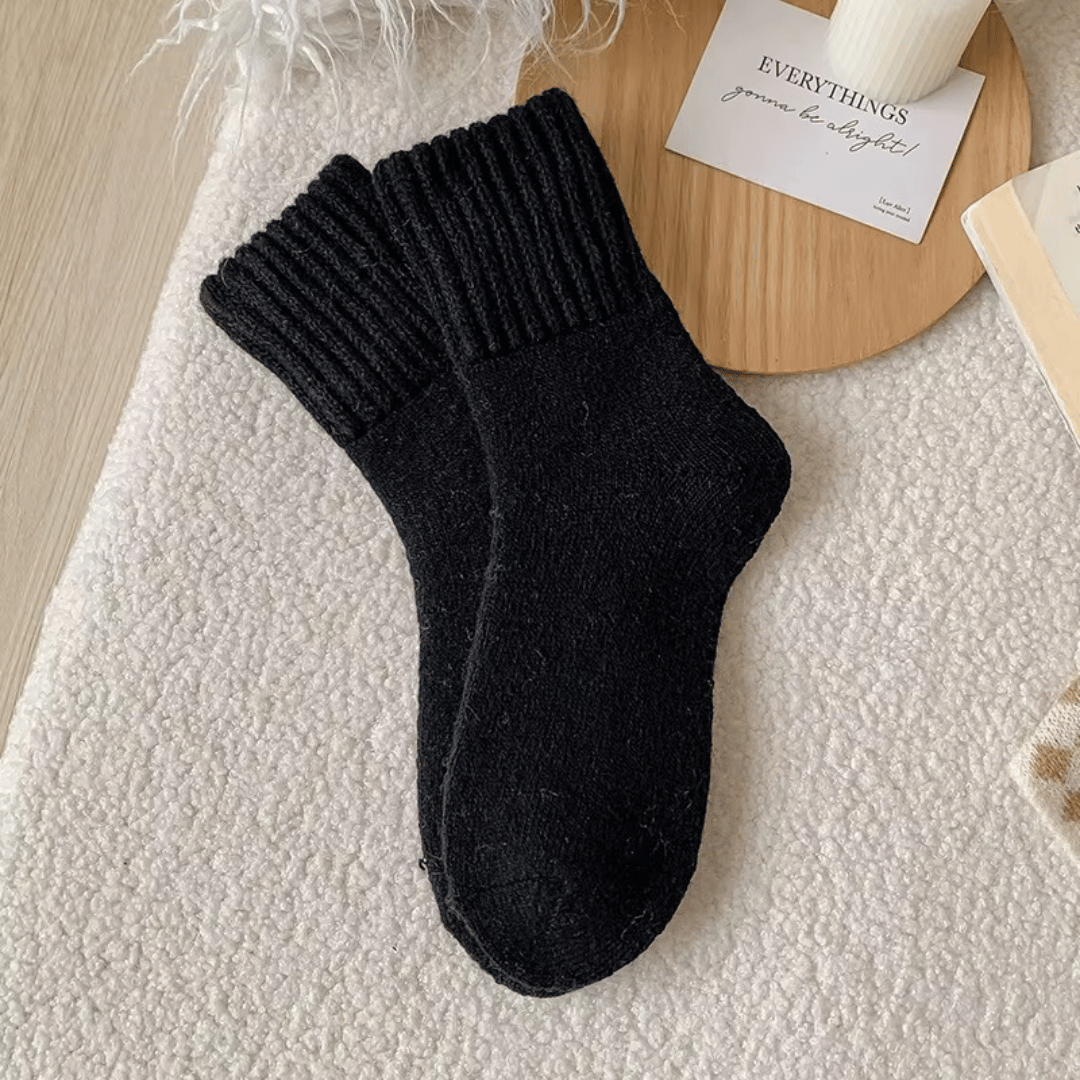 Celeste Knitted Cashmere Socks - 5 Pairs