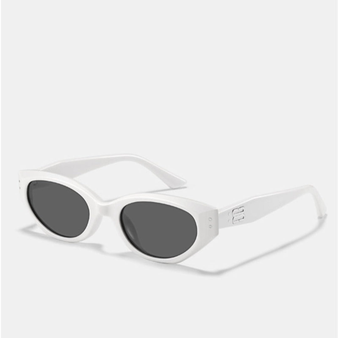 Elira Cat-Eye Statement Shades