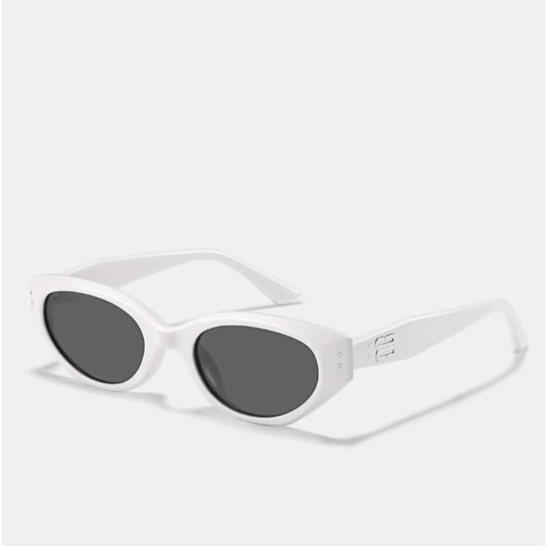 Elira Cat-Eye Statement Shades
