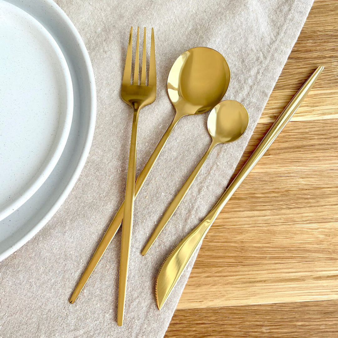 Minimalist Gold Flatware Set 24 Pieces