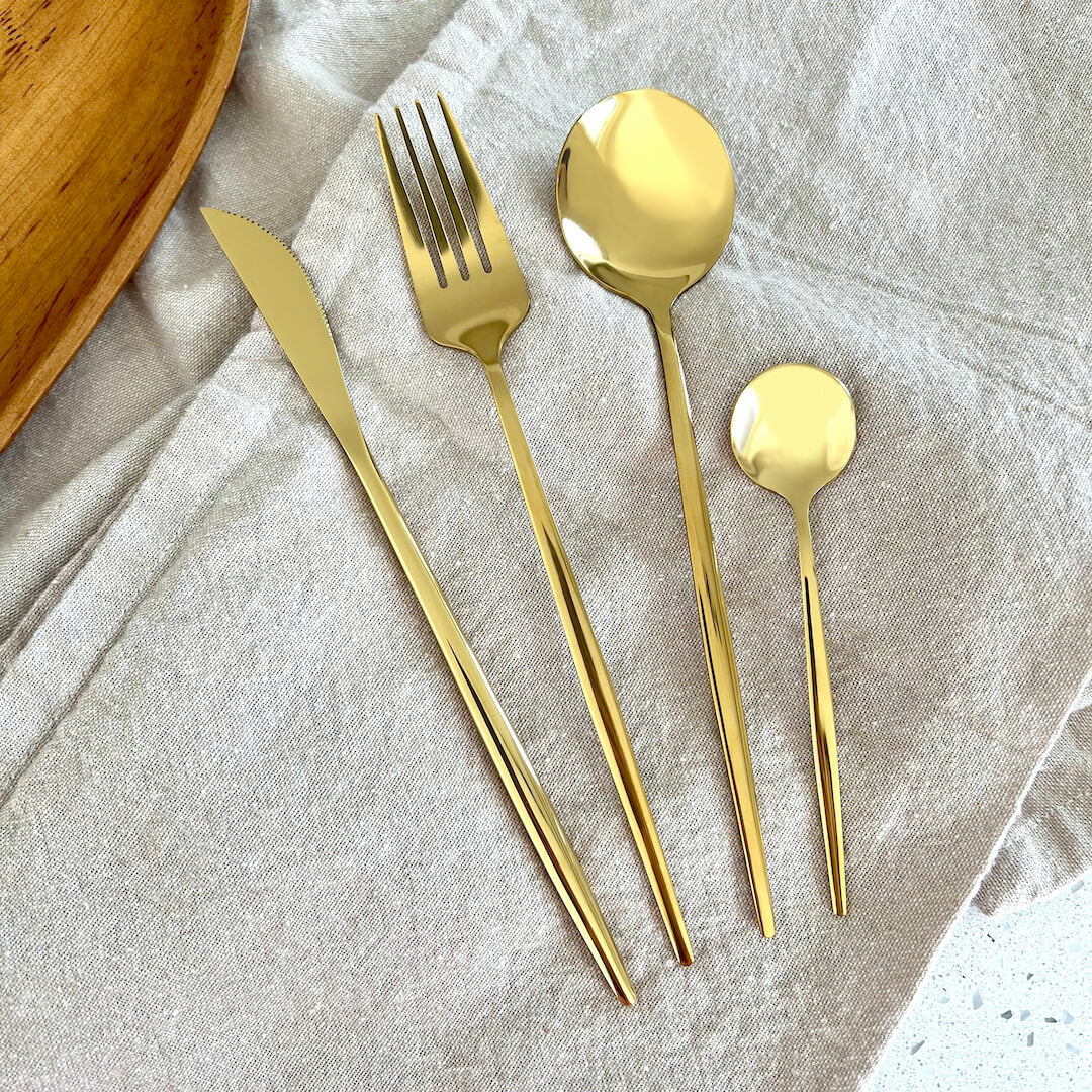 Minimalist Gold Flatware Set 24 Pieces