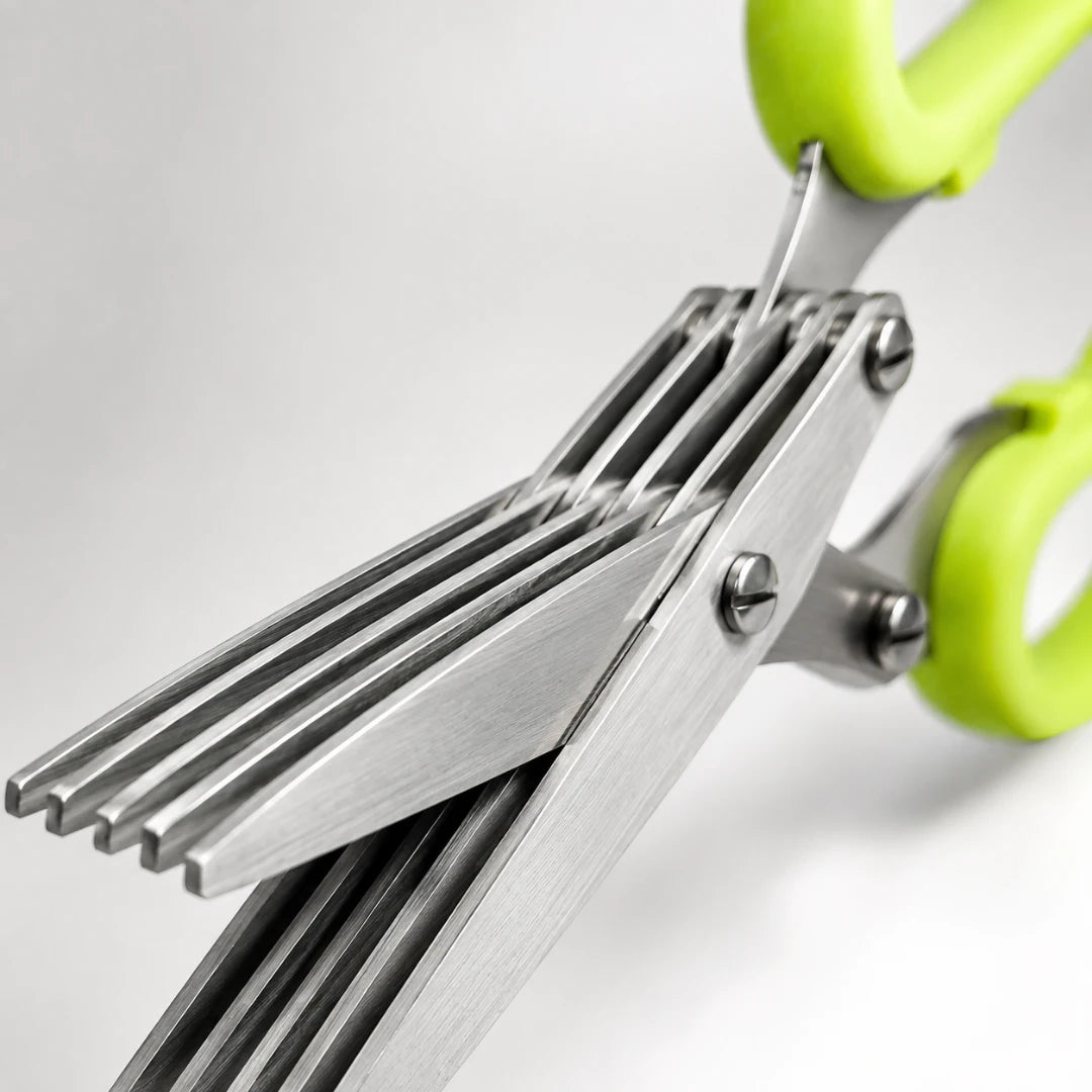 QuickShred™ Multi-Blade Scissors