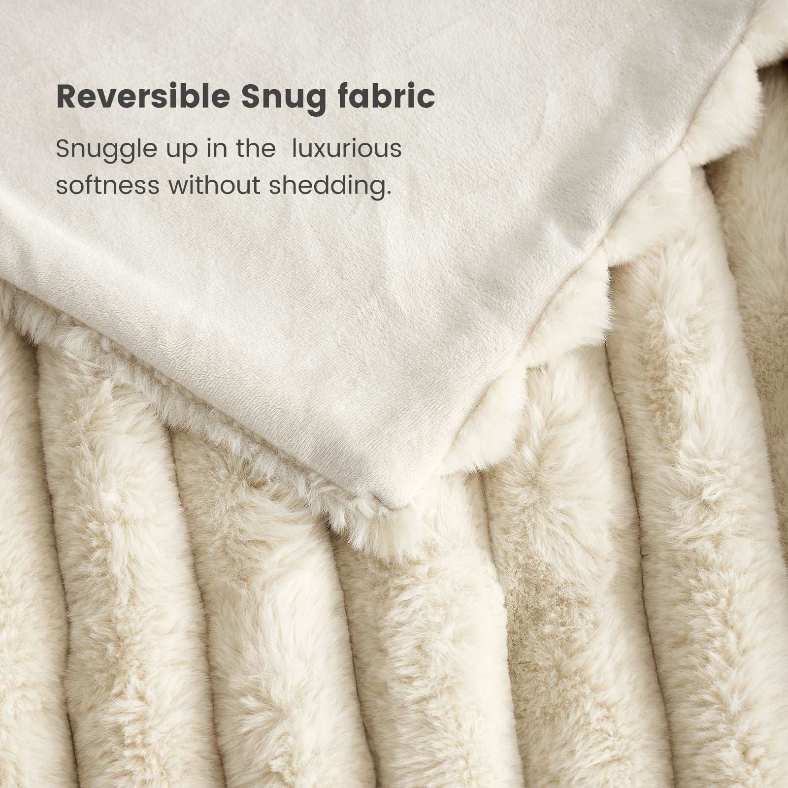 Close-up of a reversible snug fabric with text highlighting its softness and lack of shedding.