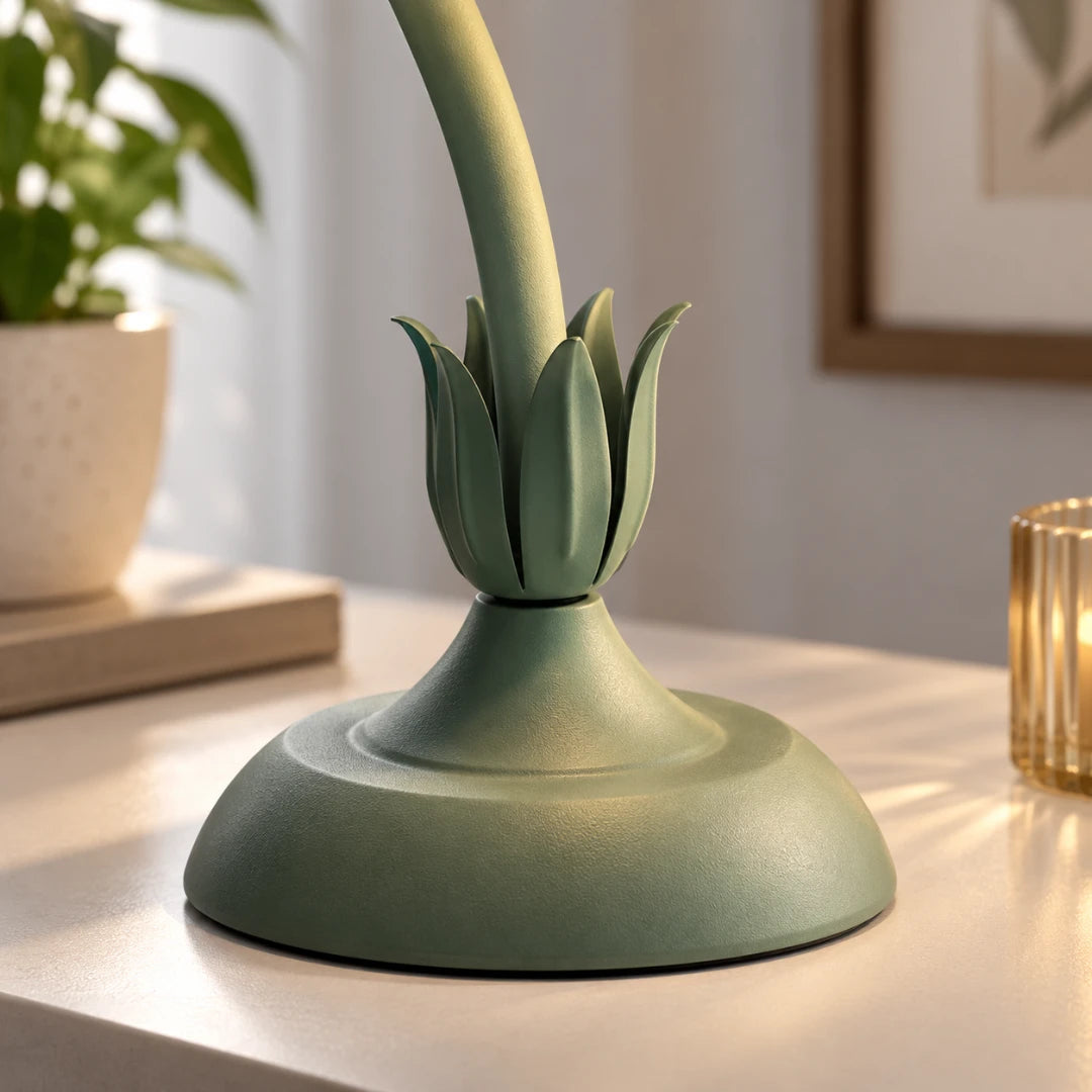 WildBloom™ Twist Desk Lamp