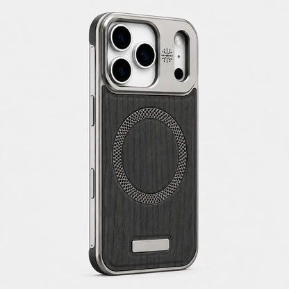 WoodCase™ Magnetic Phone Case